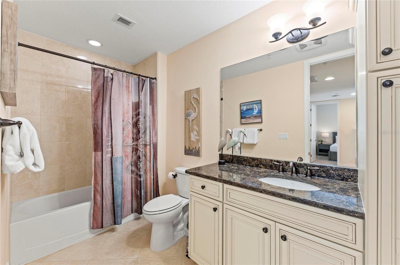 395 ARUBA CIR #402