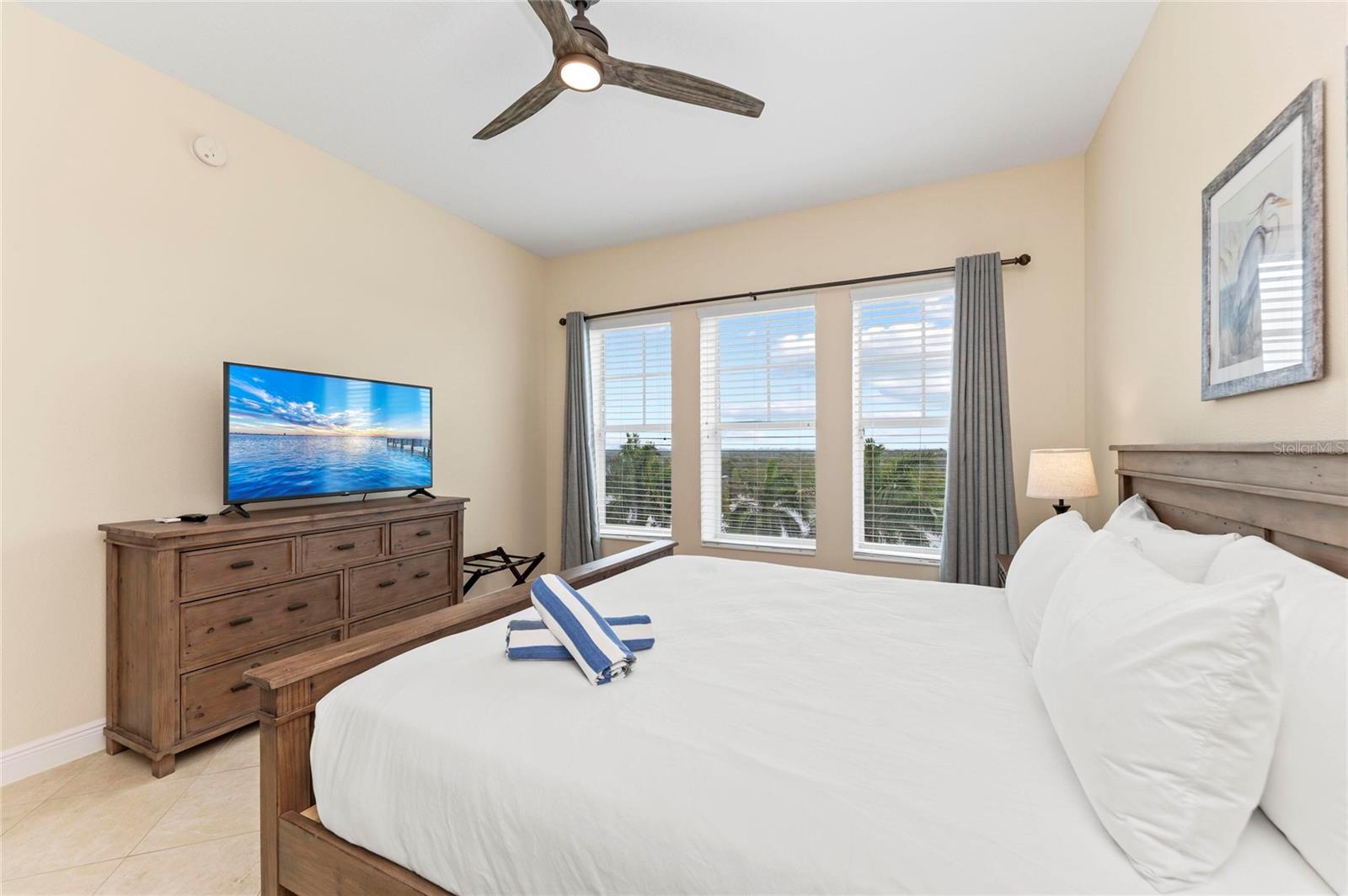 395 ARUBA CIR #402