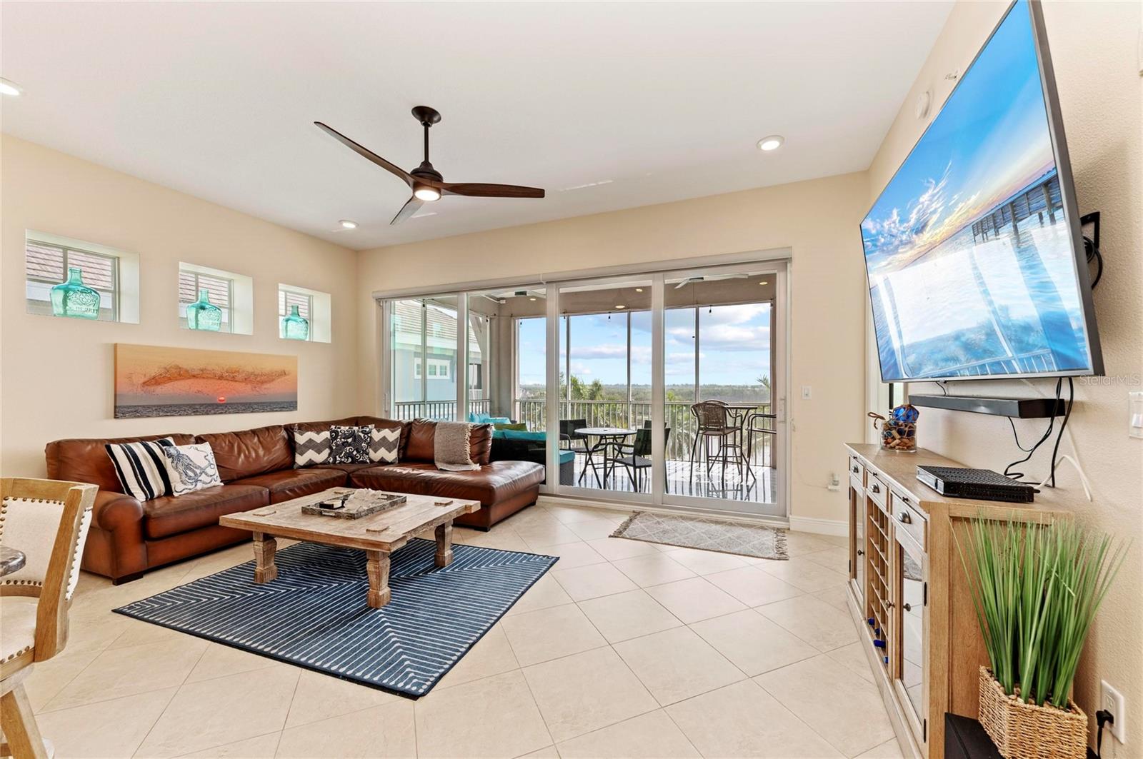 395 ARUBA CIR #402