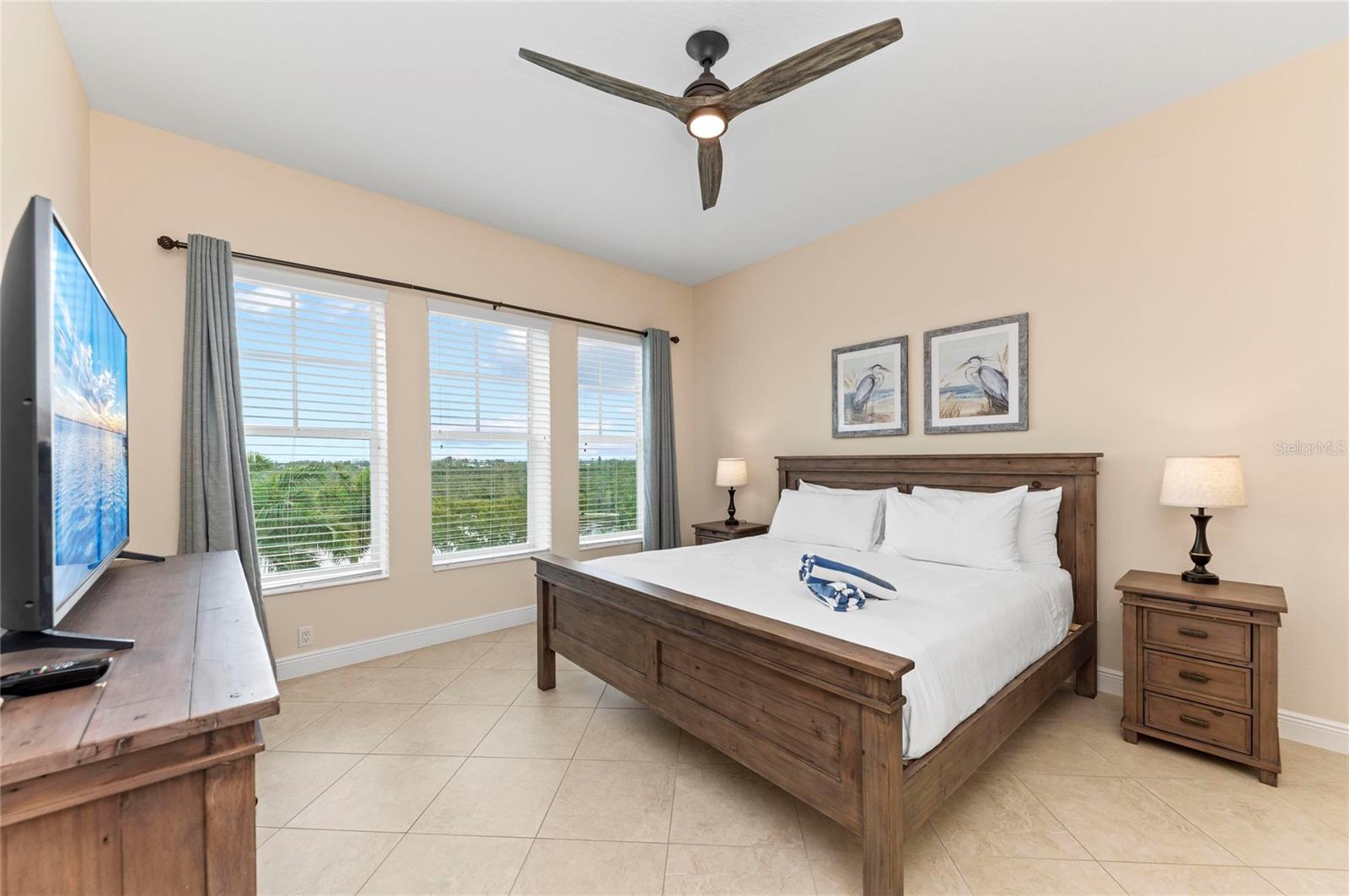 395 ARUBA CIR #402