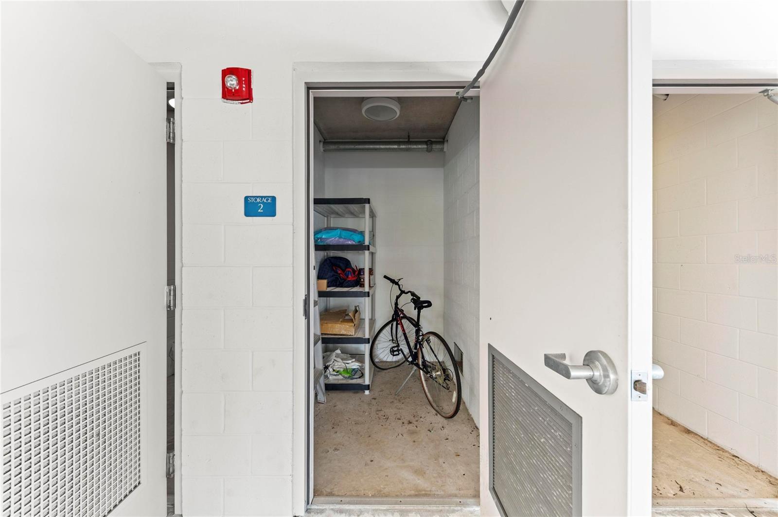 395 ARUBA CIR #402