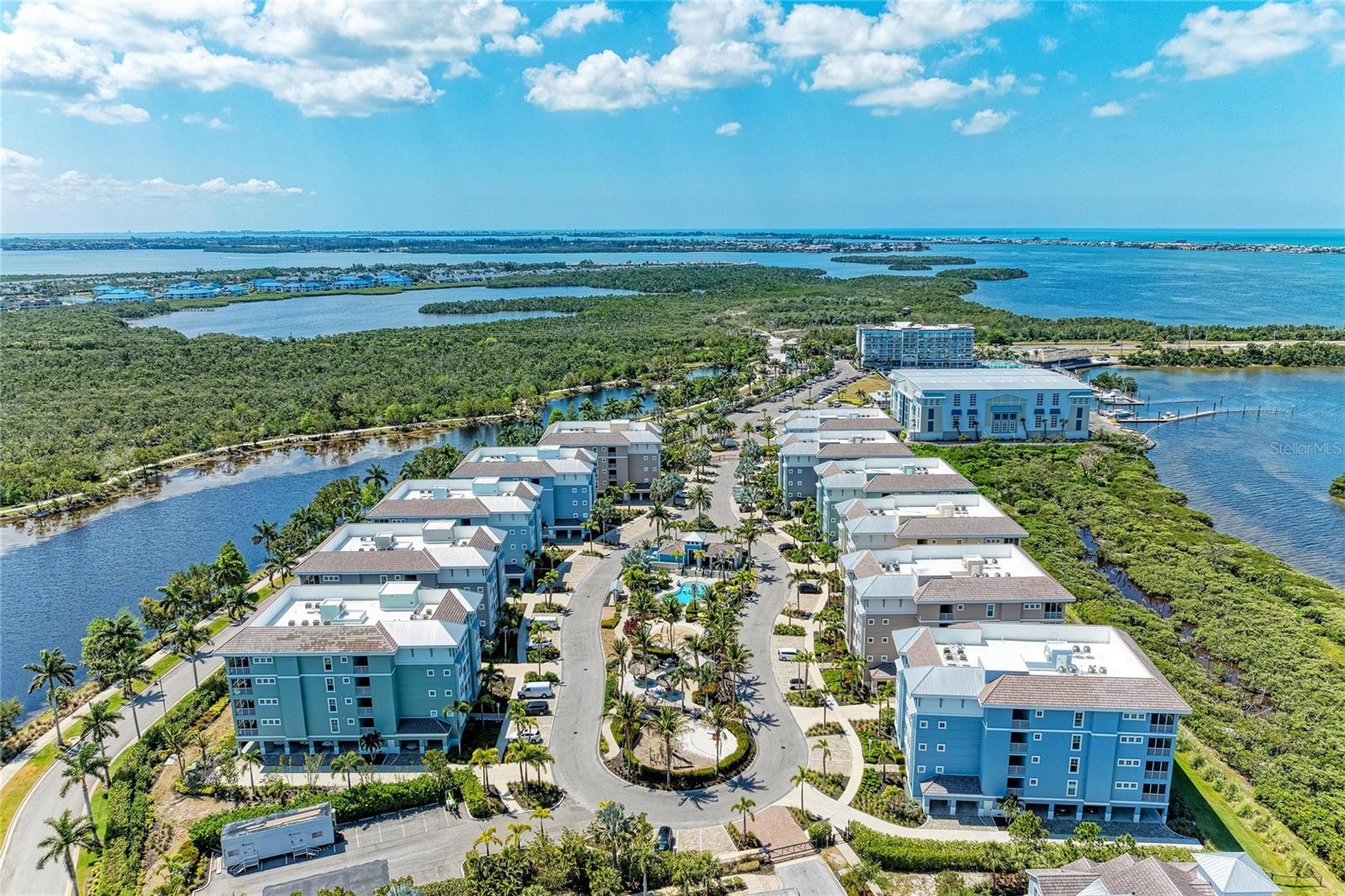 395 ARUBA CIR #402