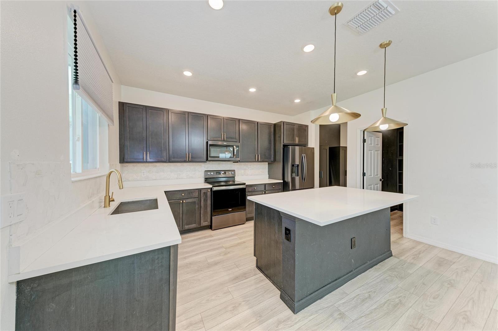 5826 143RD CT E