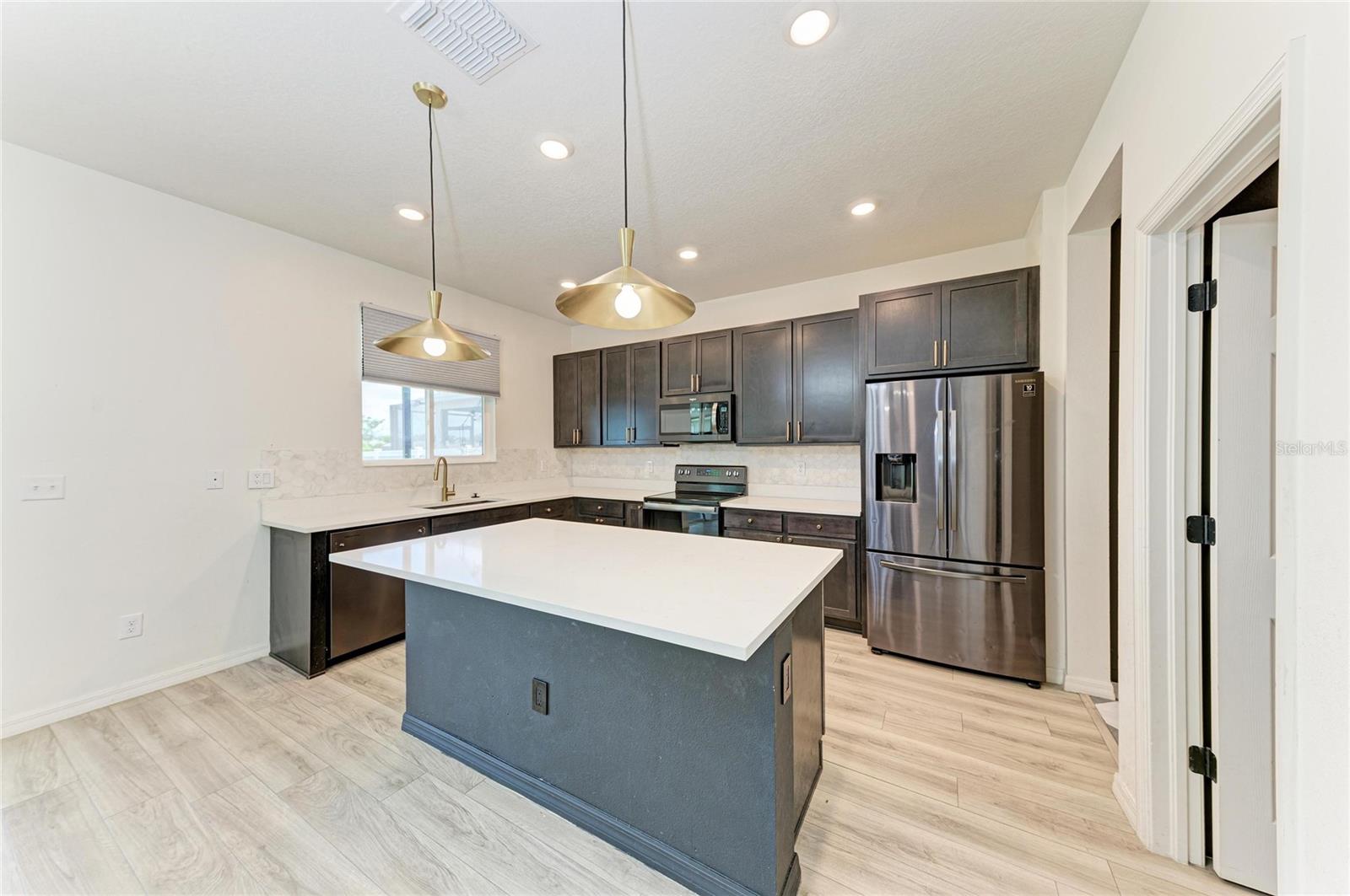 5826 143RD CT E