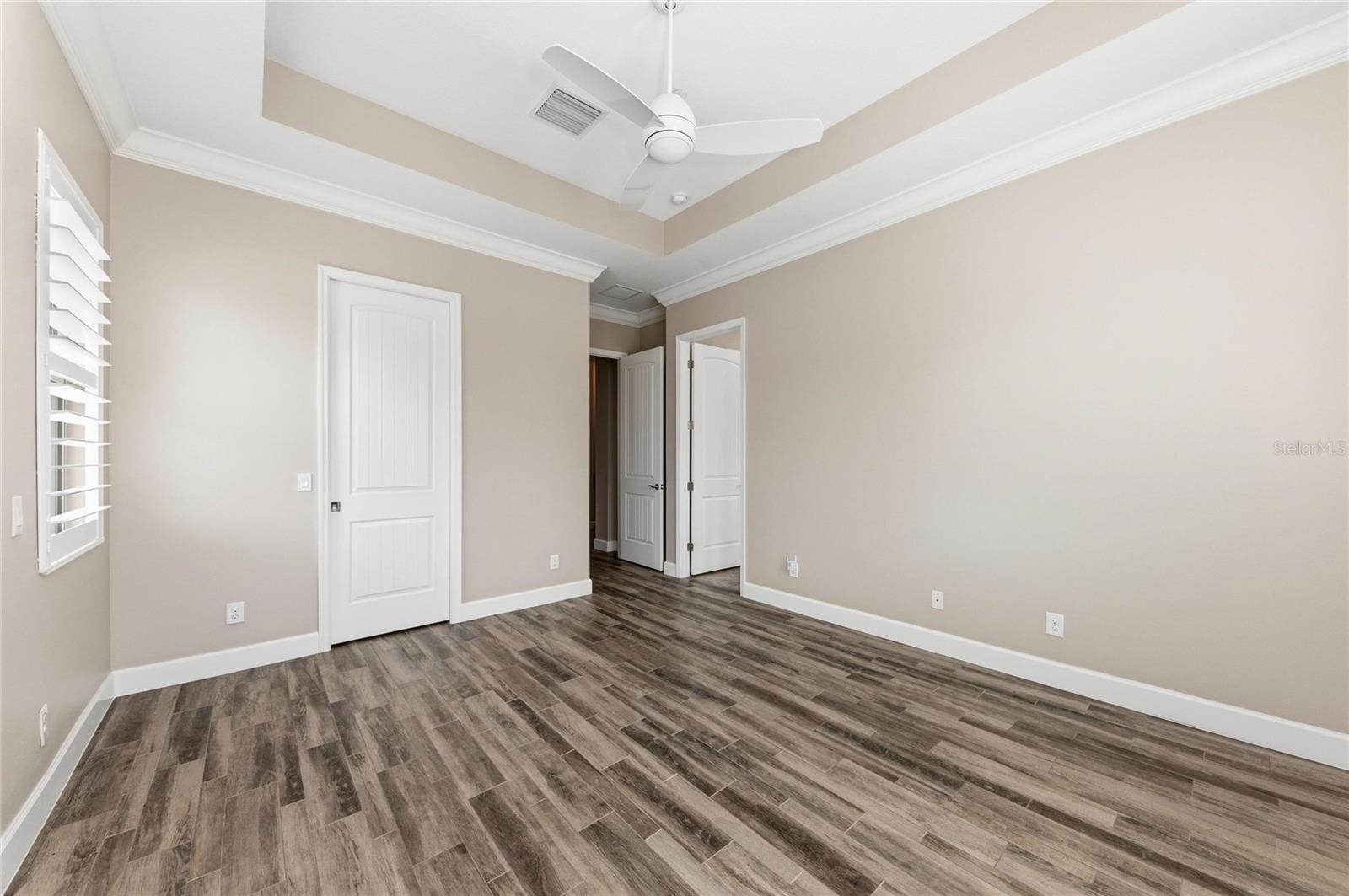 310 COMPASS POINT DR #201
