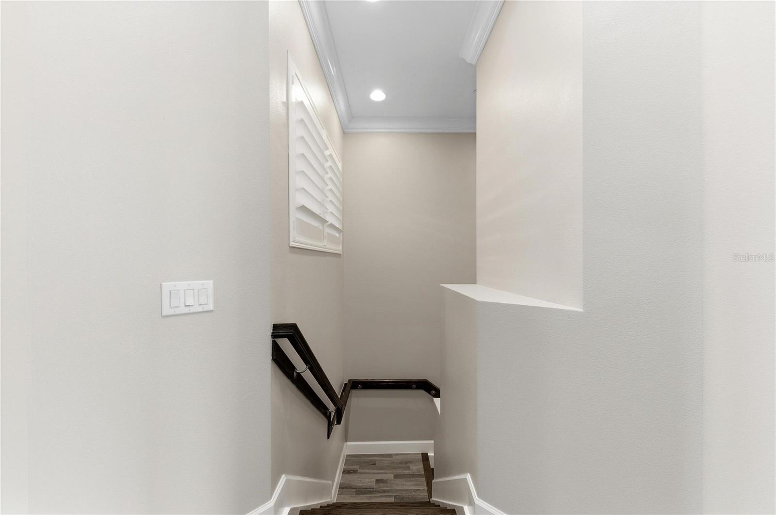 310 COMPASS POINT DR #201