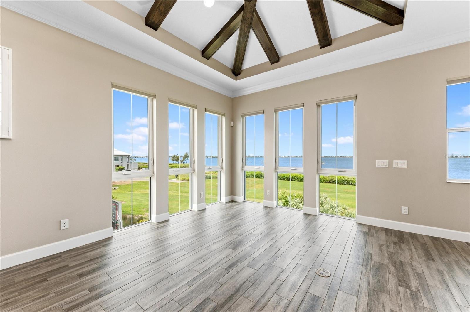 310 COMPASS POINT DR #201