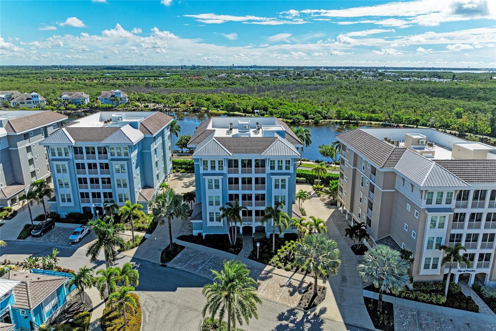391 ARUBA CIR #401
