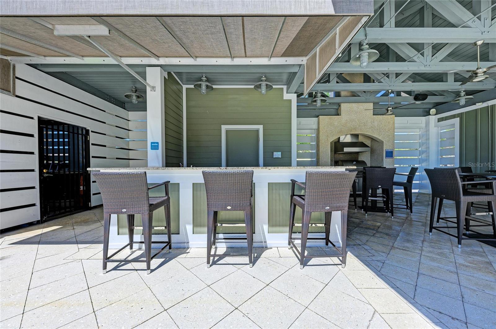 391 ARUBA CIR #401