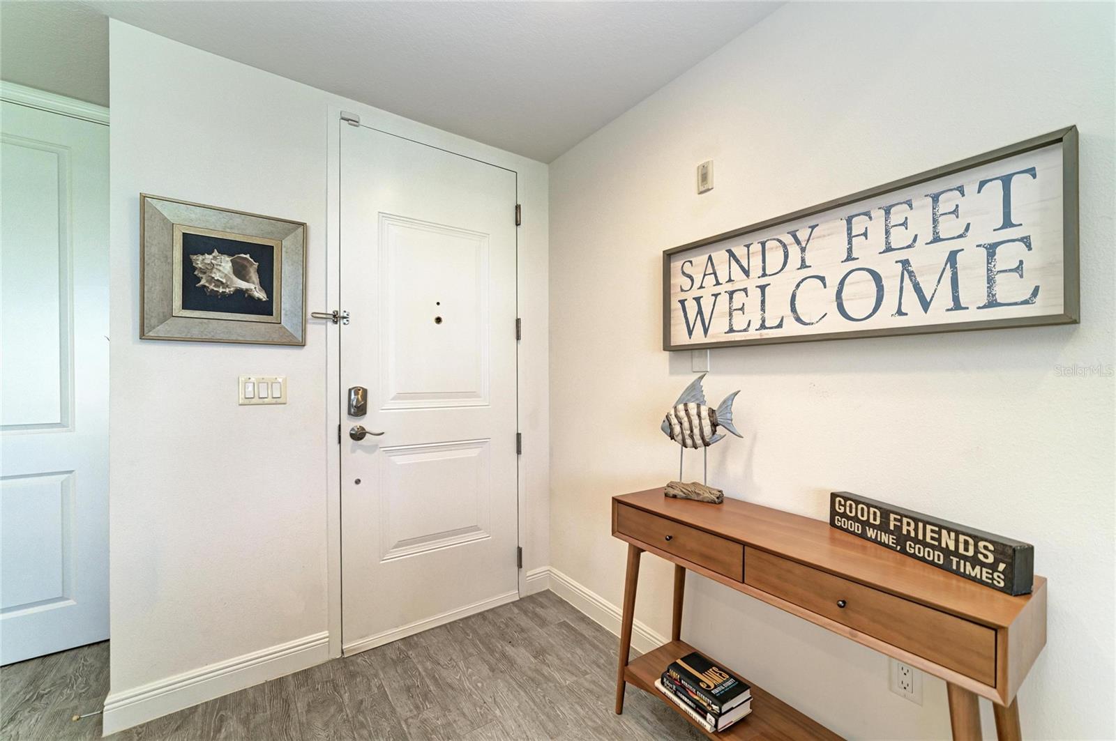 391 ARUBA CIR #401