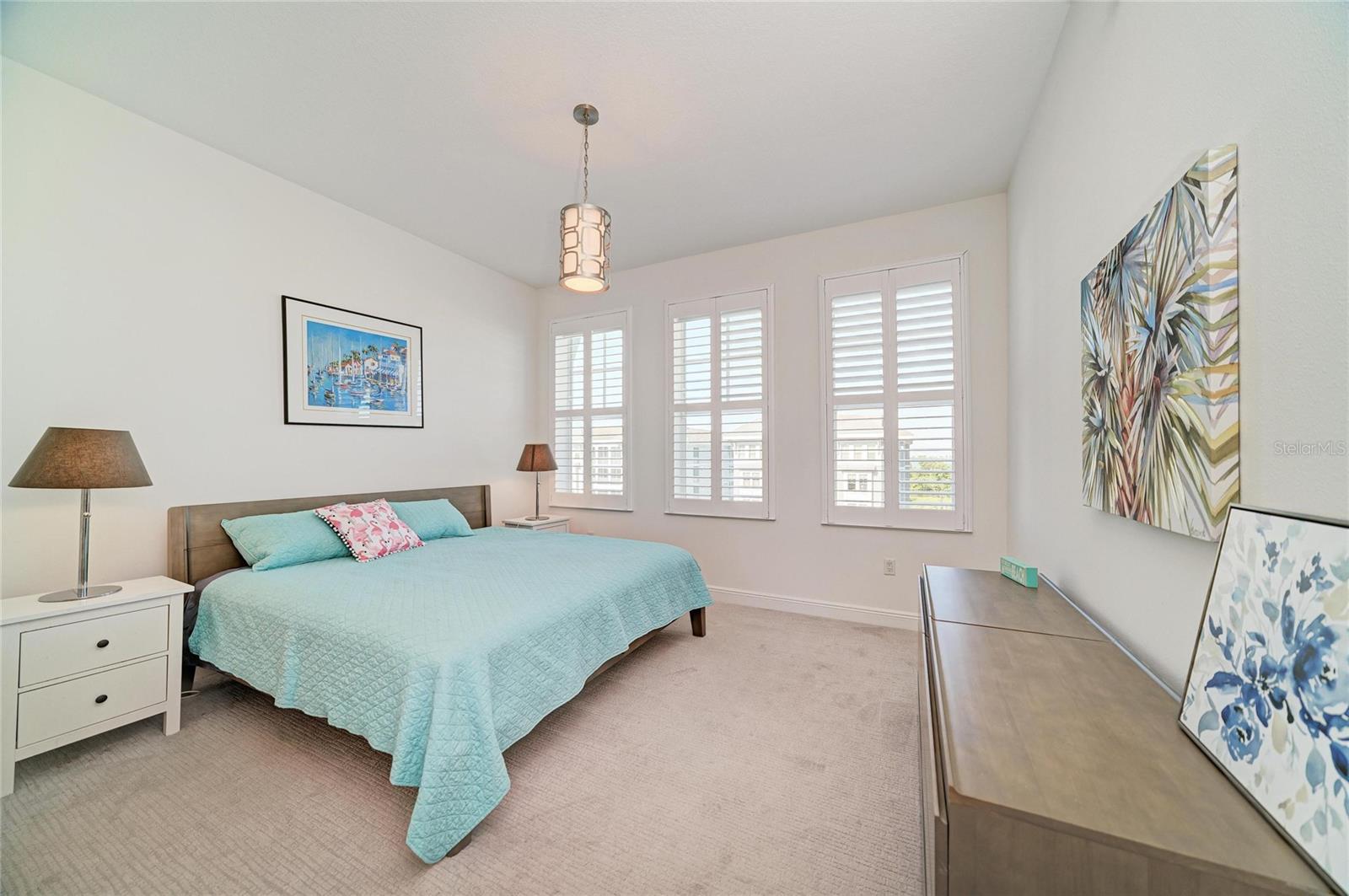 391 ARUBA CIR #401