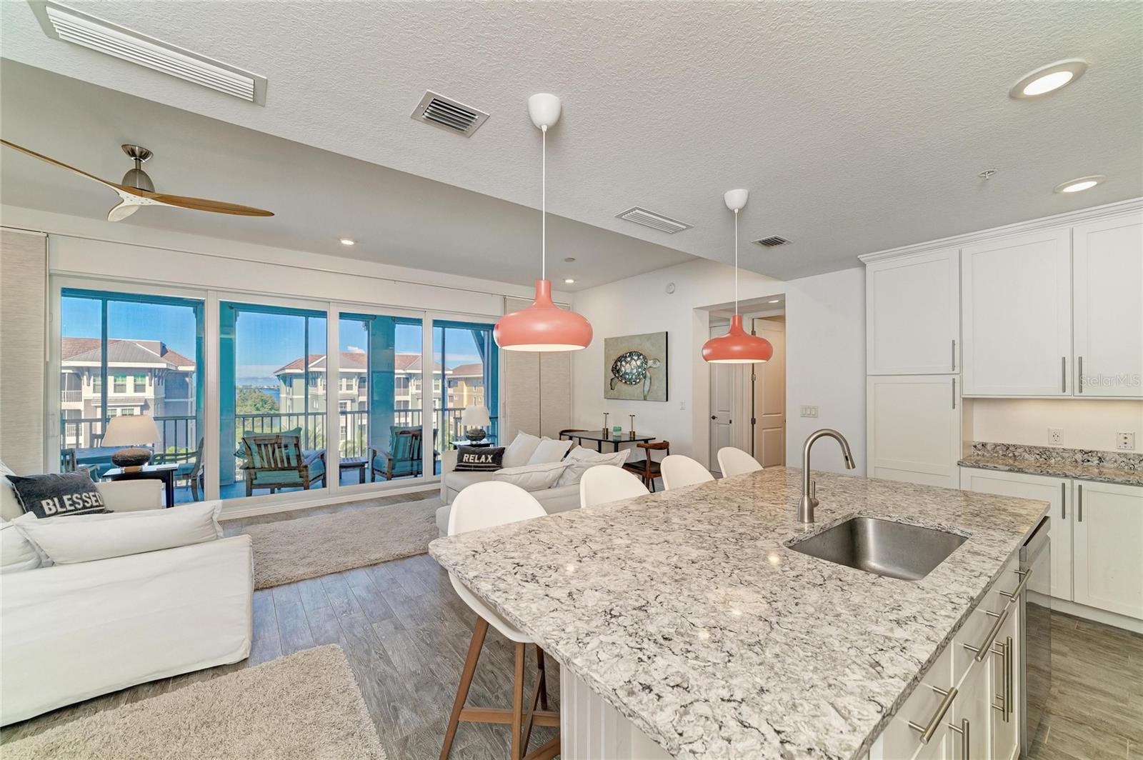 391 ARUBA CIR #401
