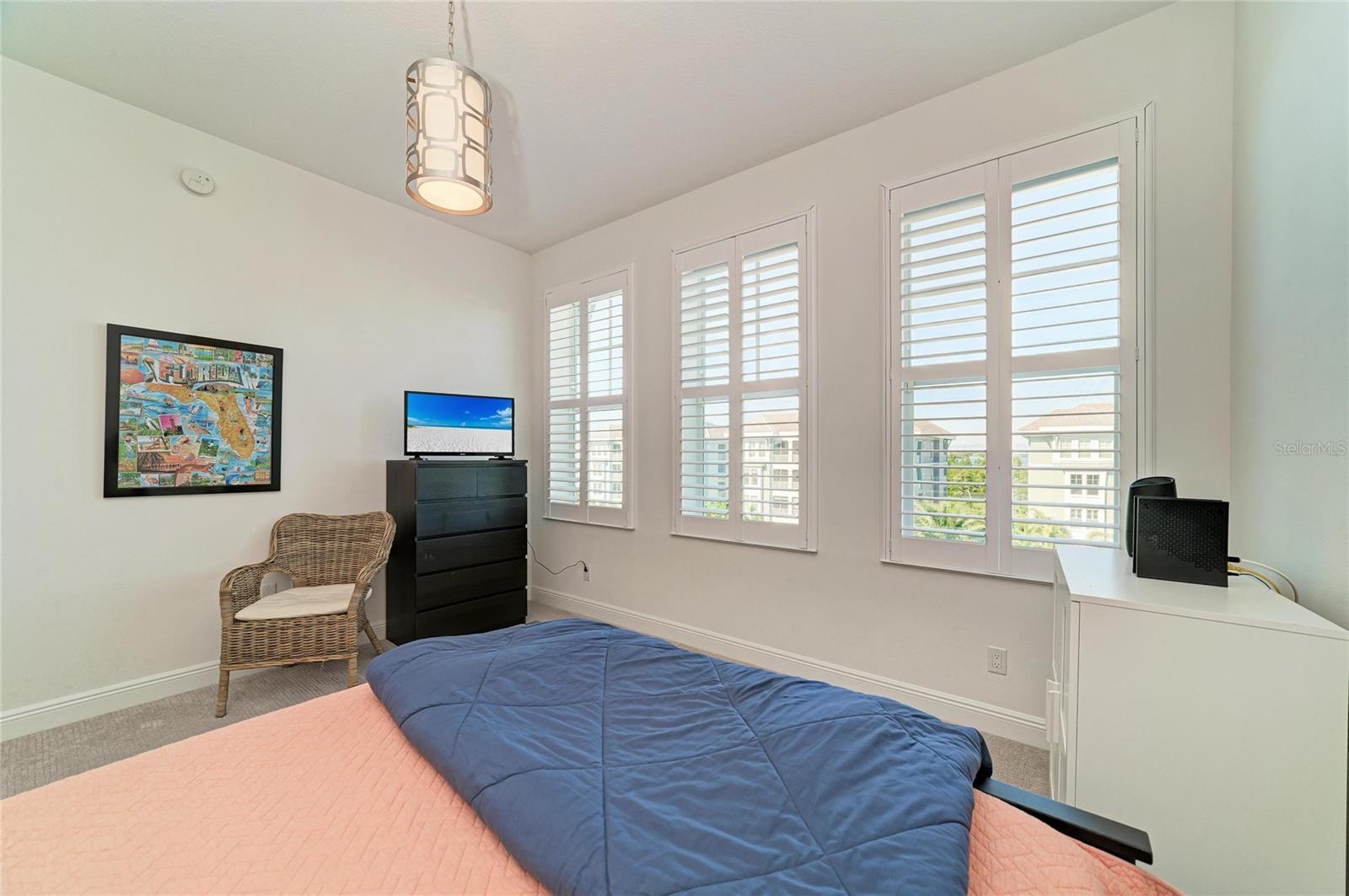 391 ARUBA CIR #401