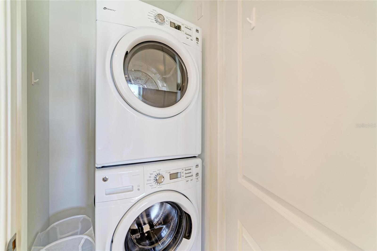 391 ARUBA CIR #401