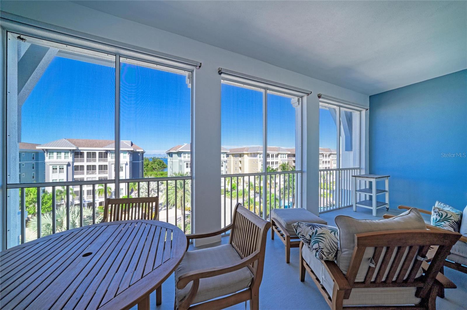 391 ARUBA CIR #401