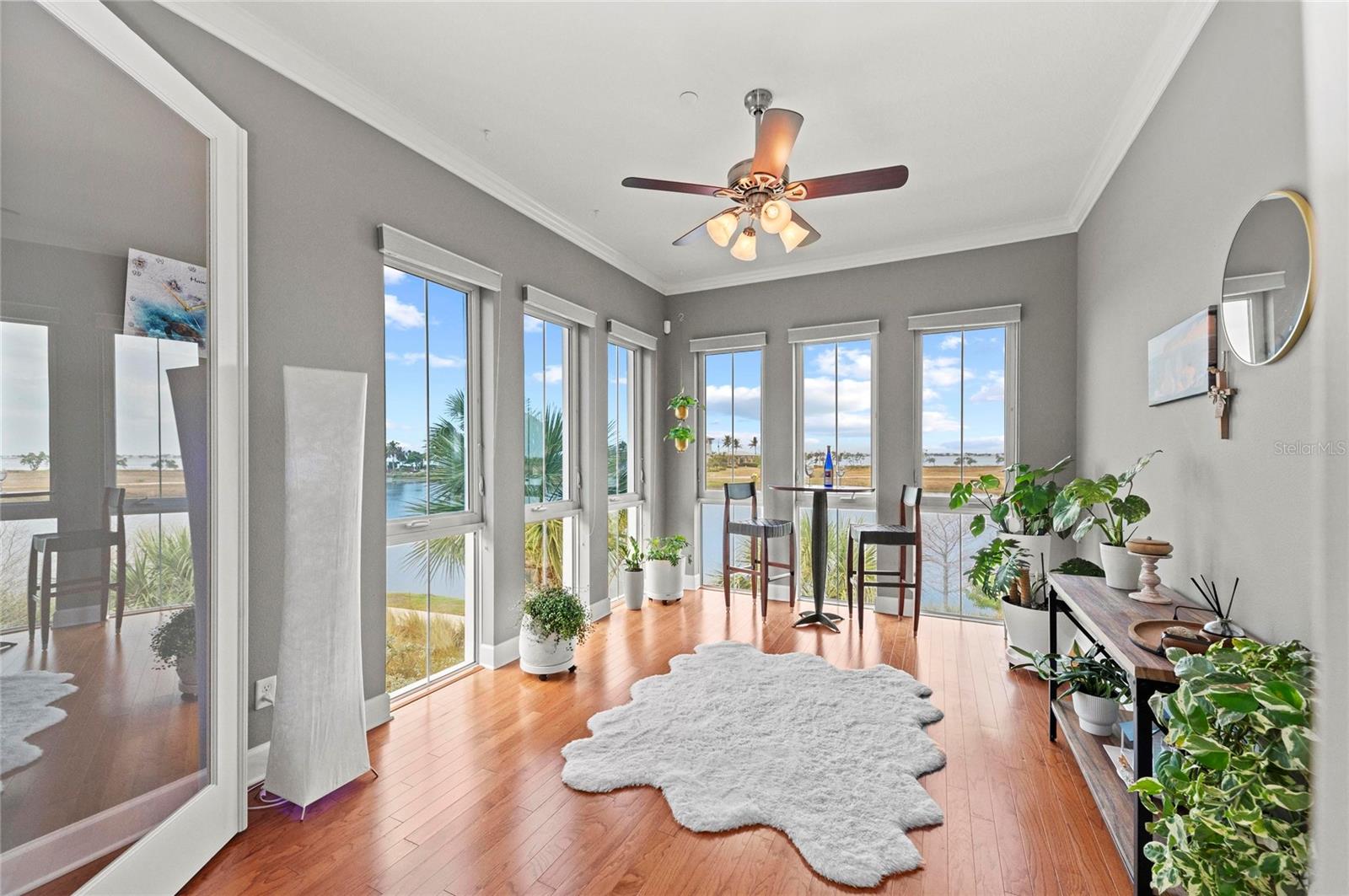 226 SAPPHIRE LAKE DR #201