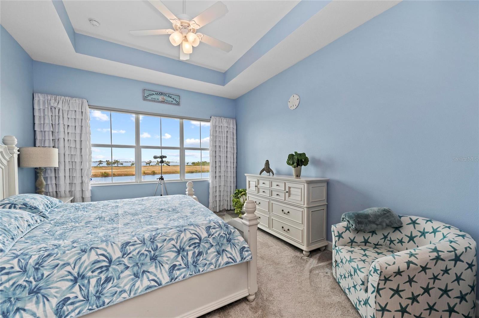 226 SAPPHIRE LAKE DR #201