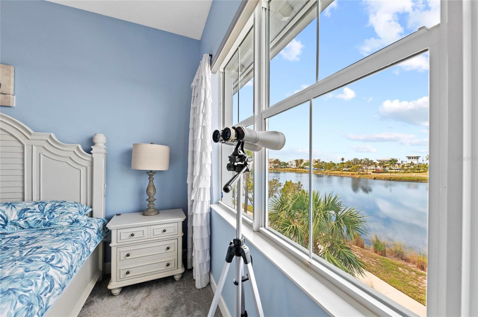 226 SAPPHIRE LAKE DR #201