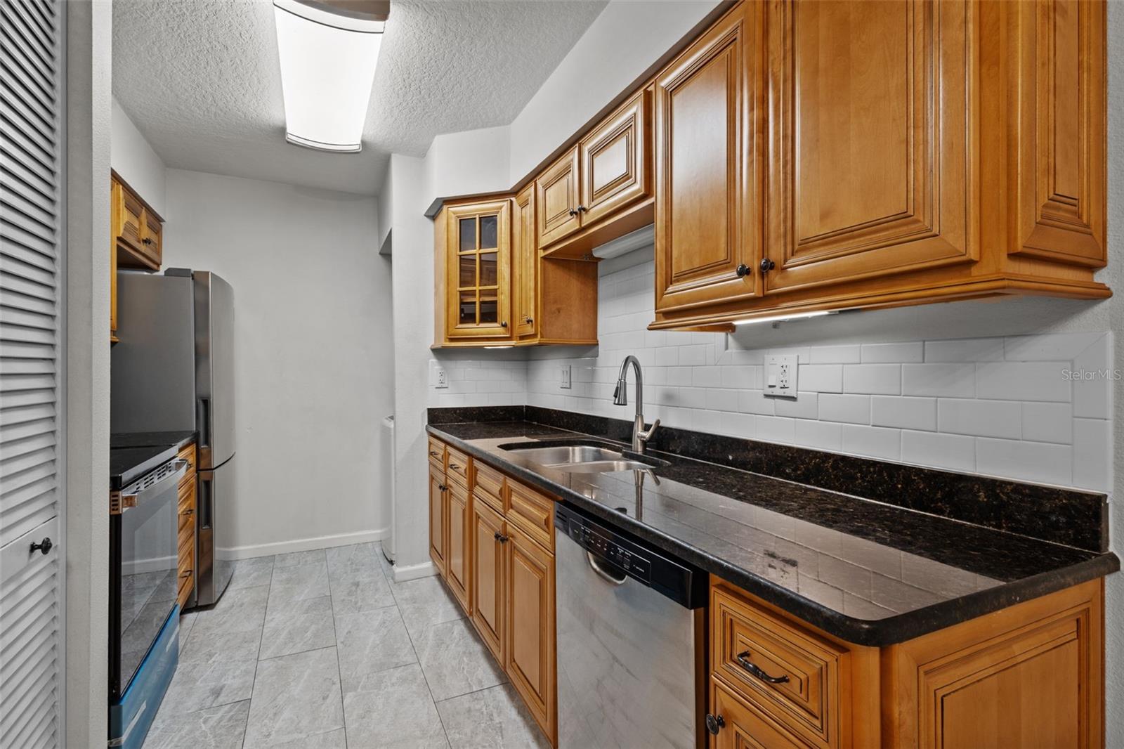 13608 S VILLAGE DR #6105