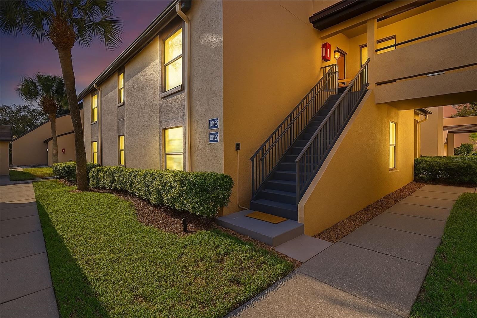 13608 S VILLAGE DR #6105