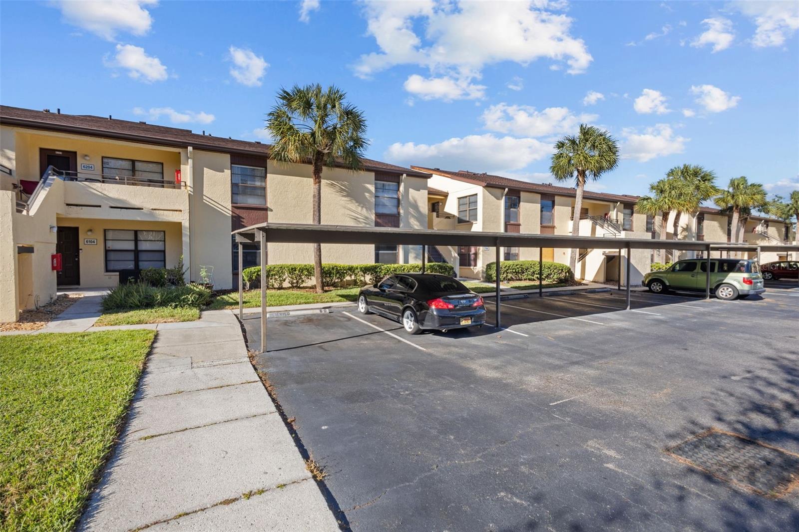 13608 S VILLAGE DR #6105