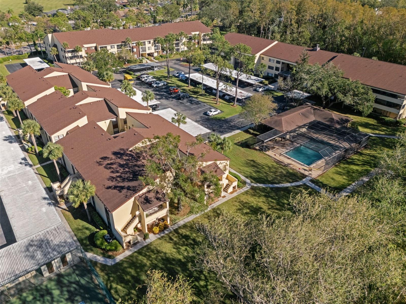 13608 S VILLAGE DR #6105