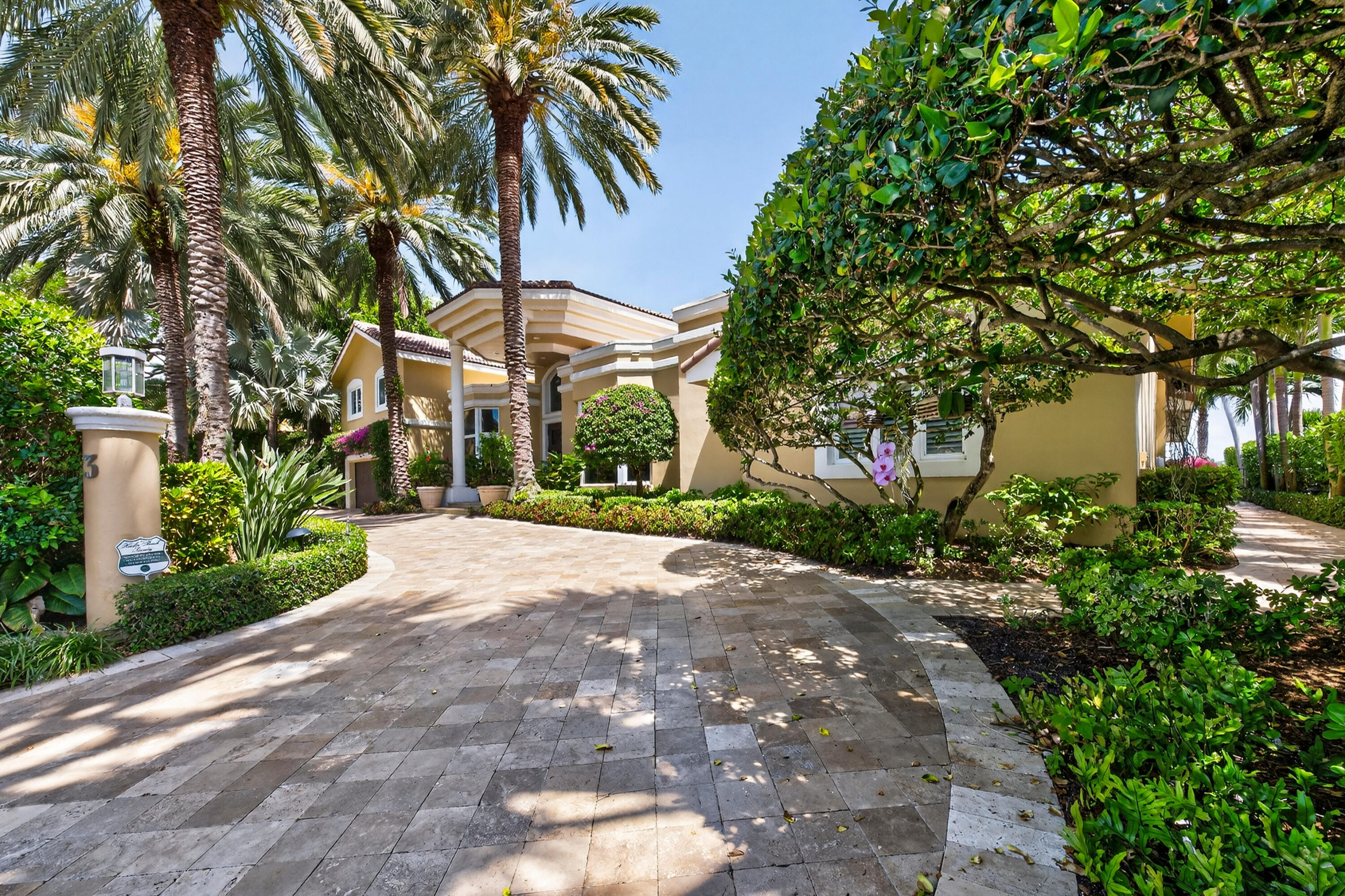 3 Isla Bahia Drive