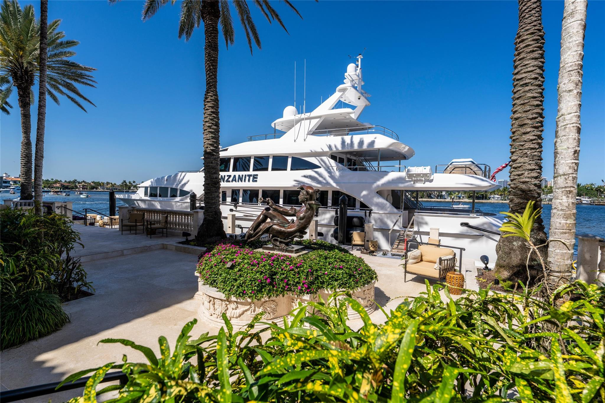 1 Isla Bahia Drive