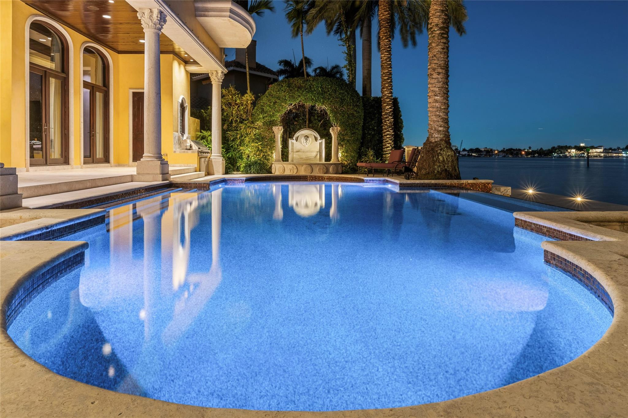 1 Isla Bahia Drive