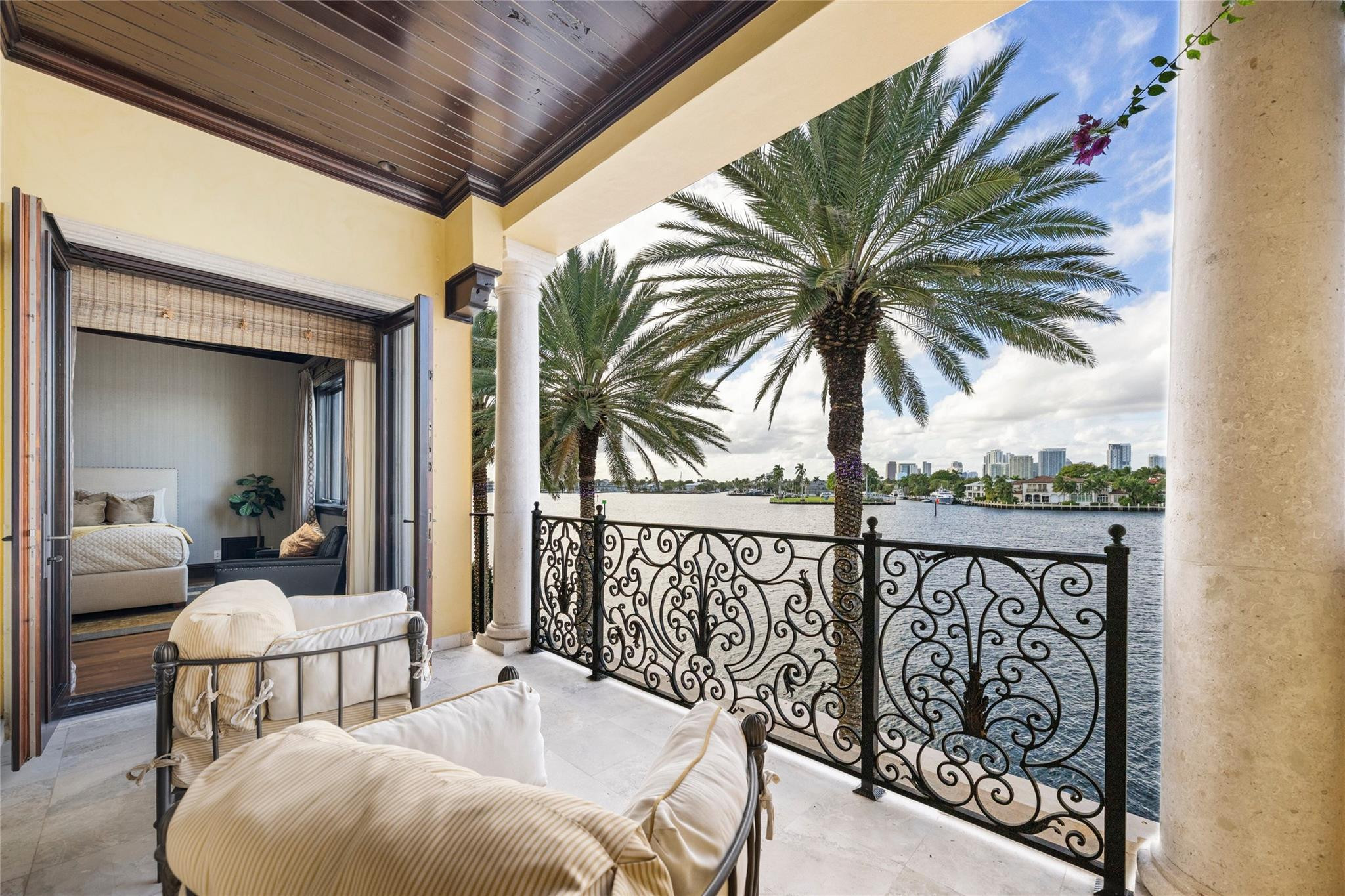 1 Isla Bahia Drive