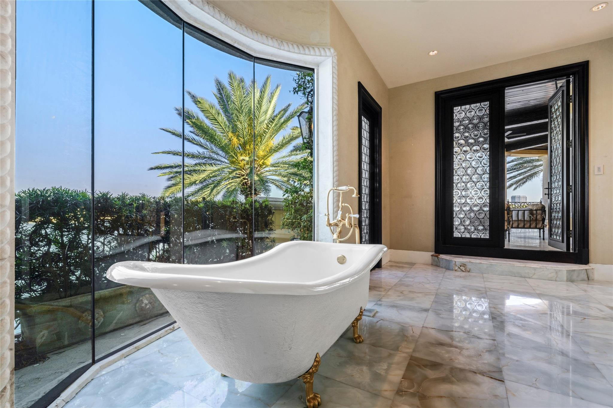 1 Isla Bahia Drive