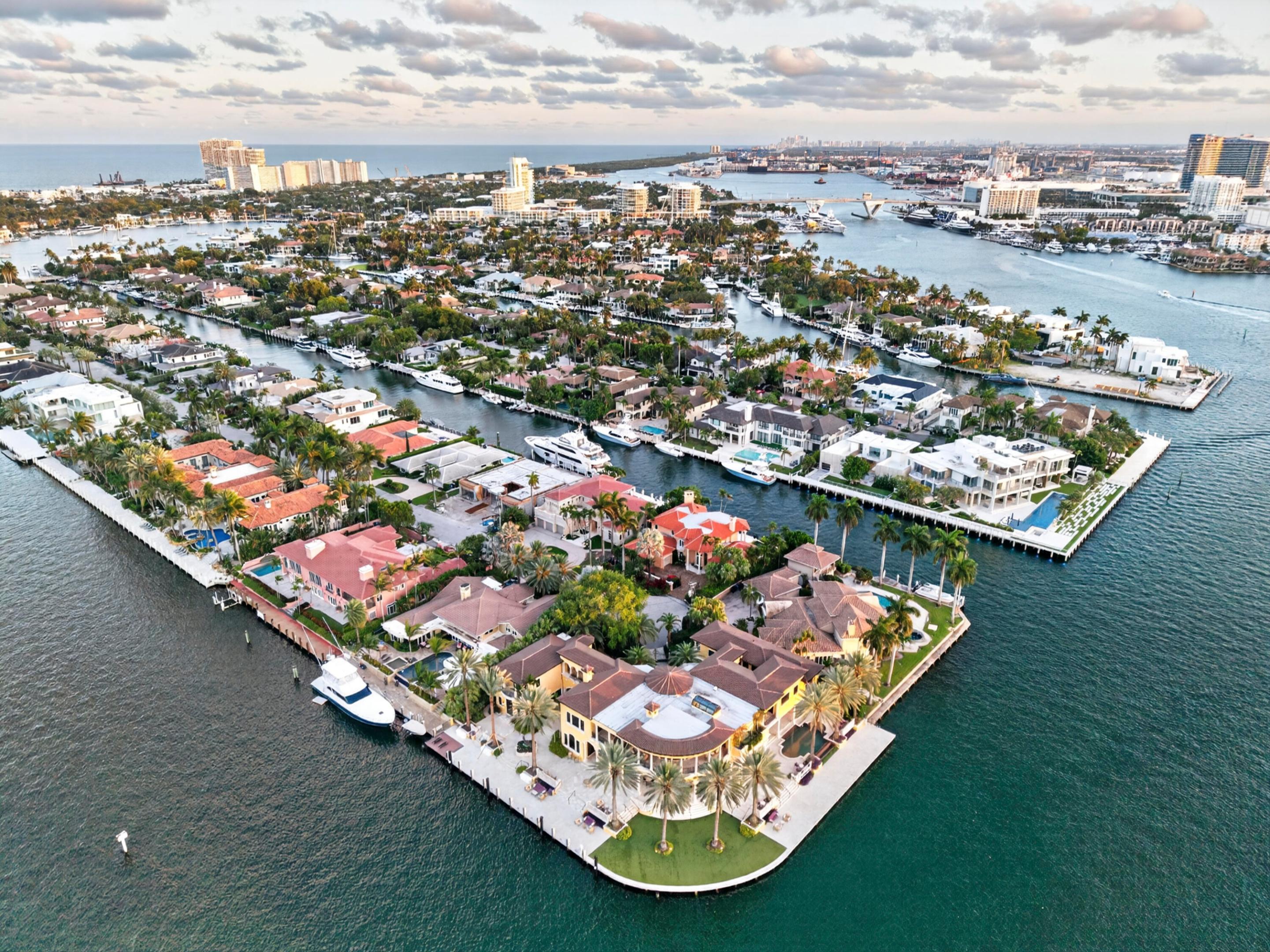 1 Isla Bahia Drive