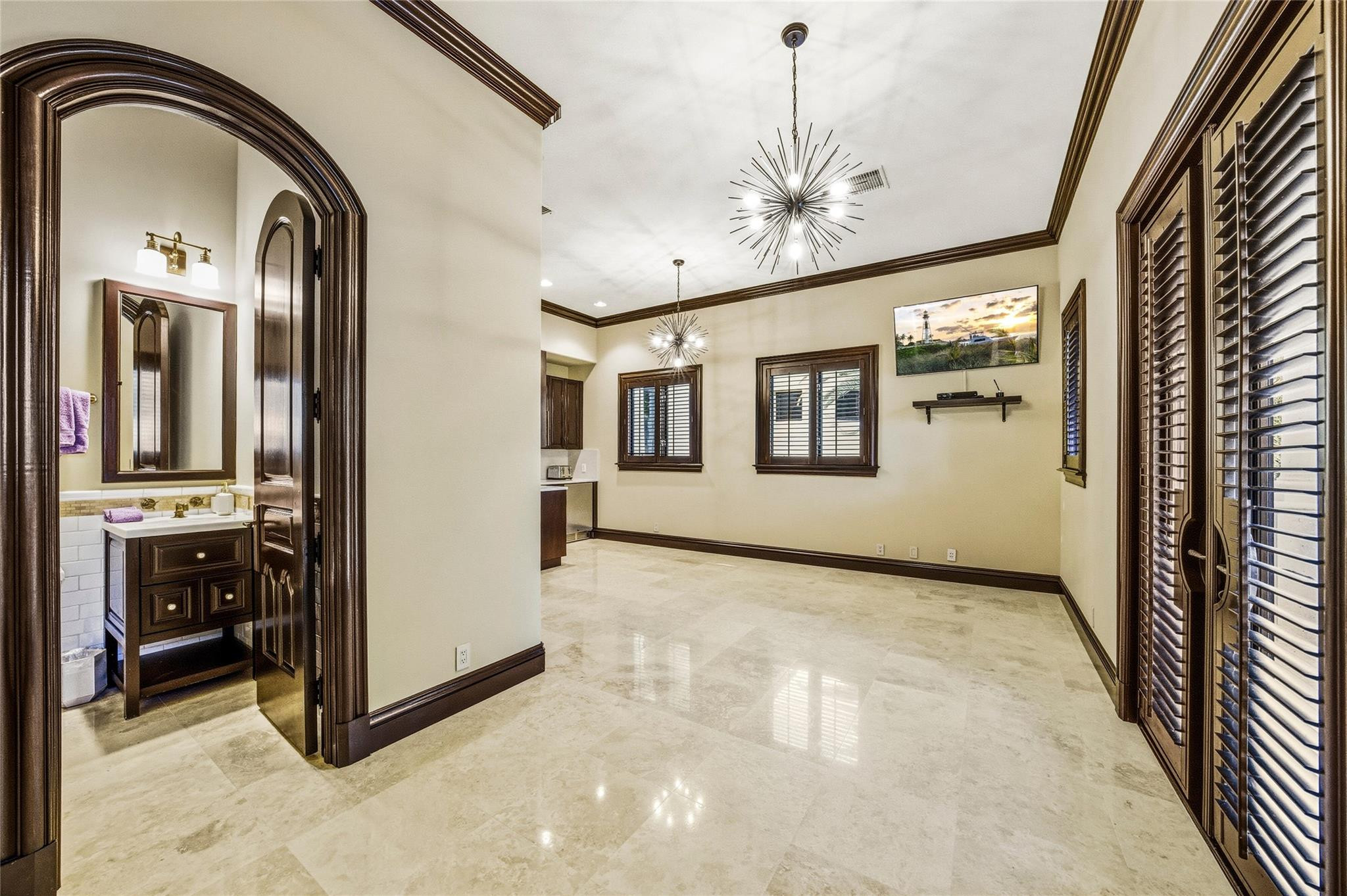 1 Isla Bahia Drive