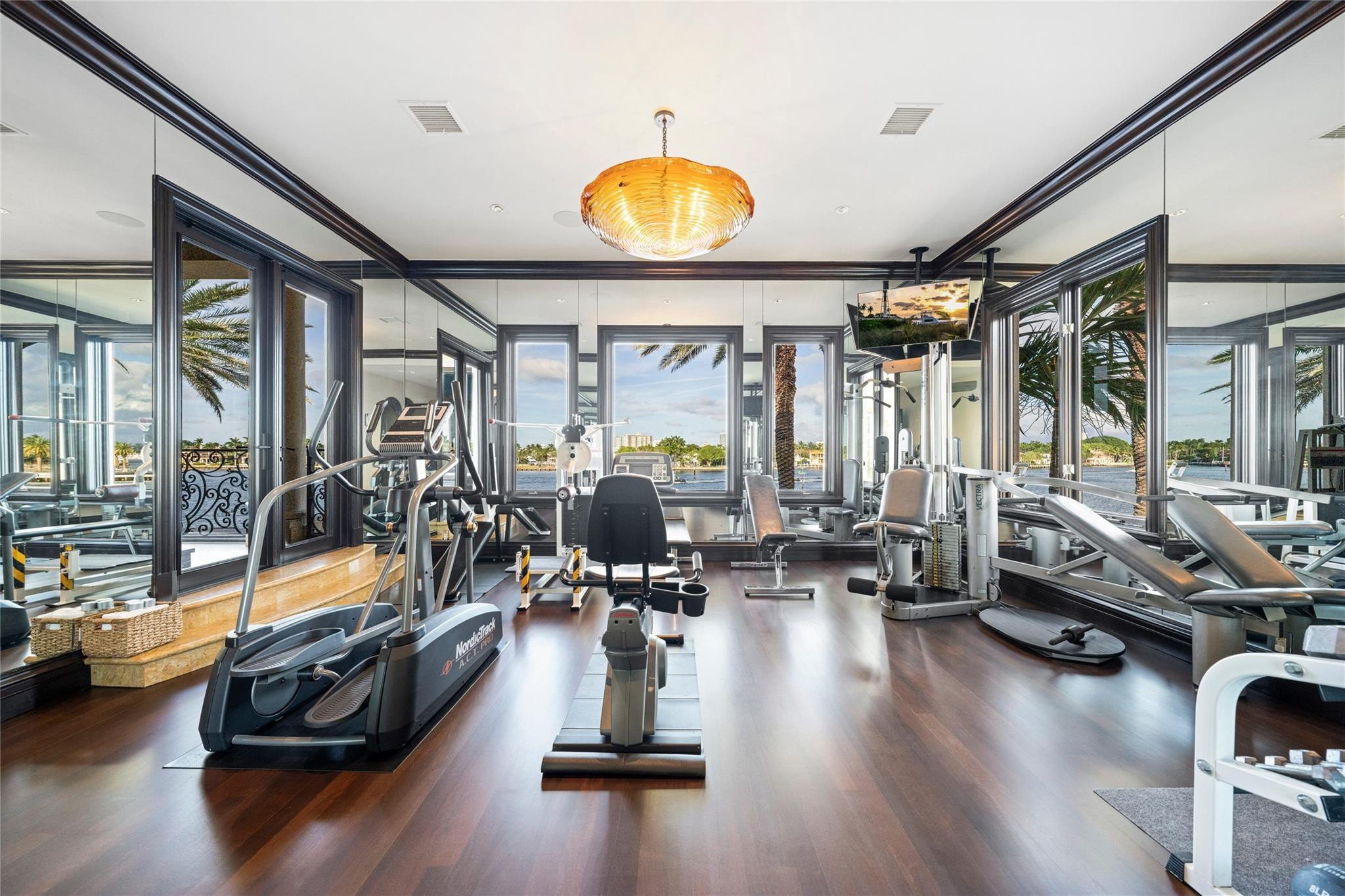 1 Isla Bahia Drive