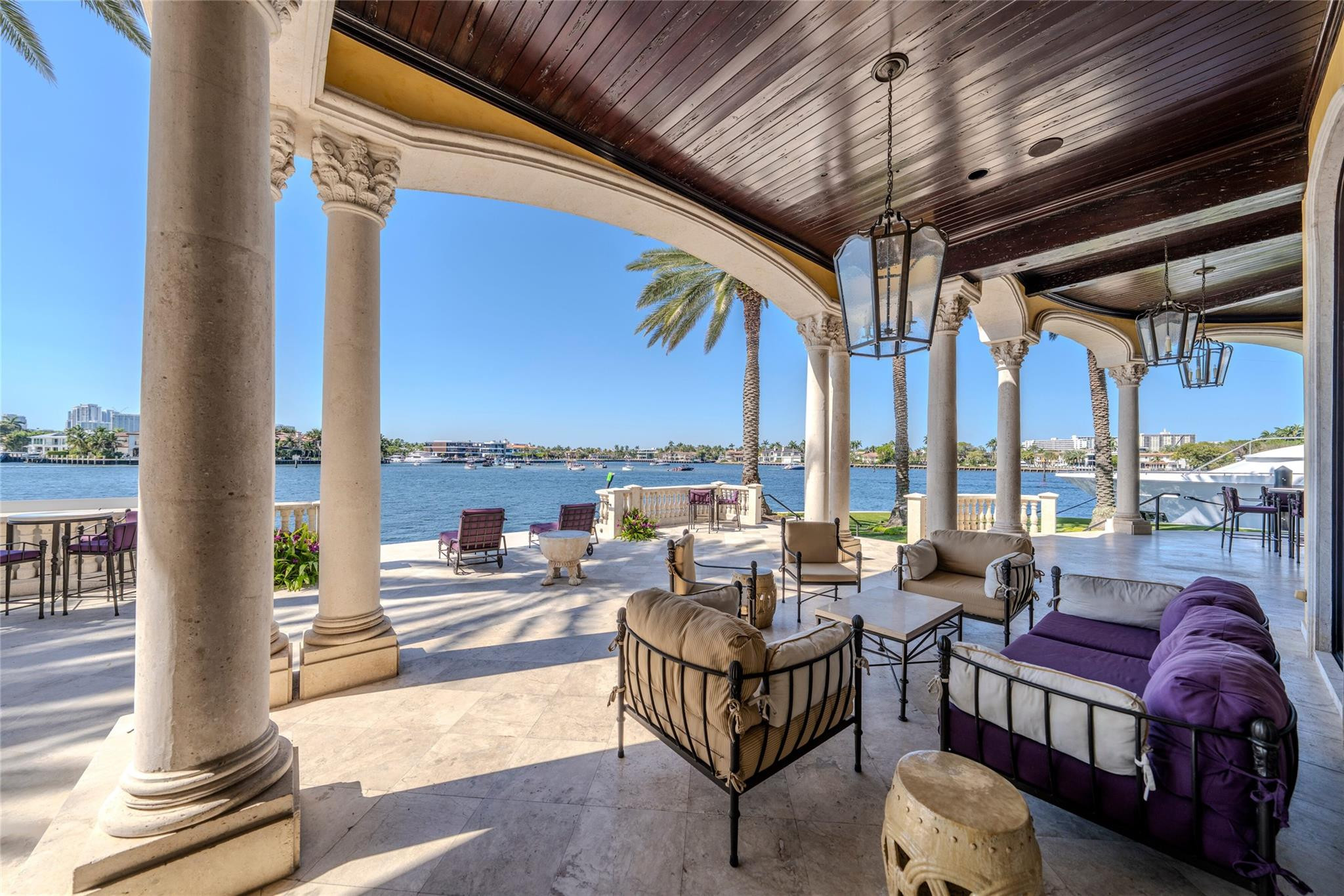 1 Isla Bahia Drive