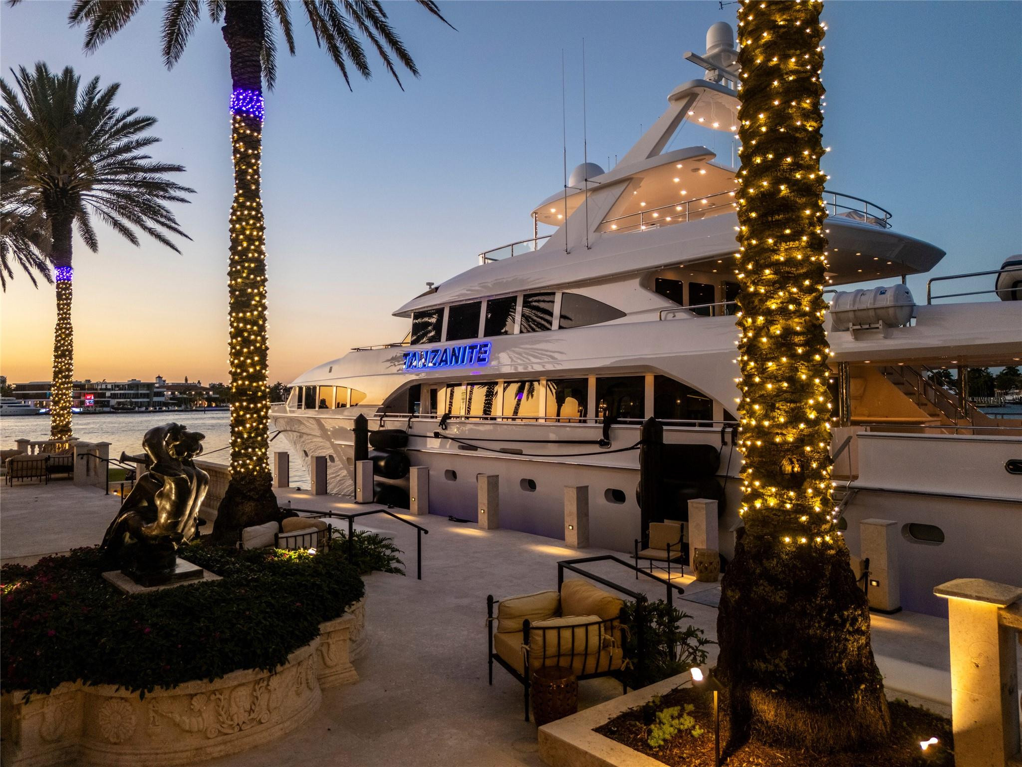 1 Isla Bahia Drive