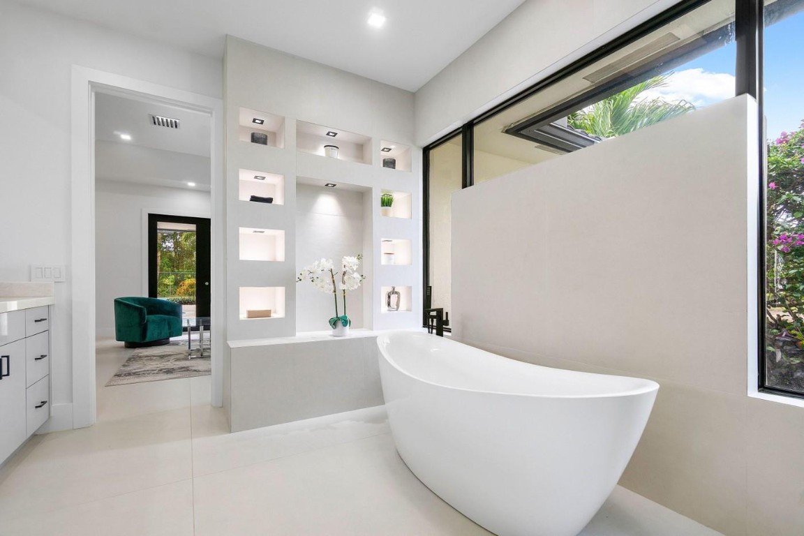 12540 Oak Arbor Lane