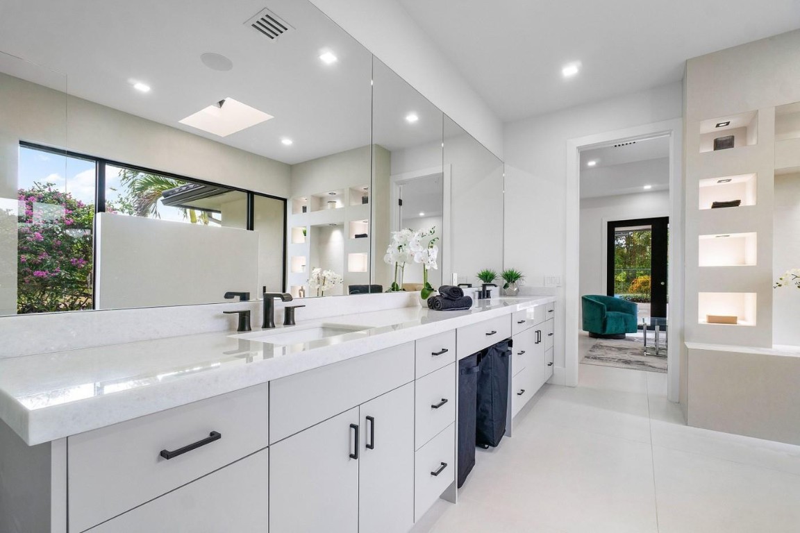 12540 Oak Arbor Lane