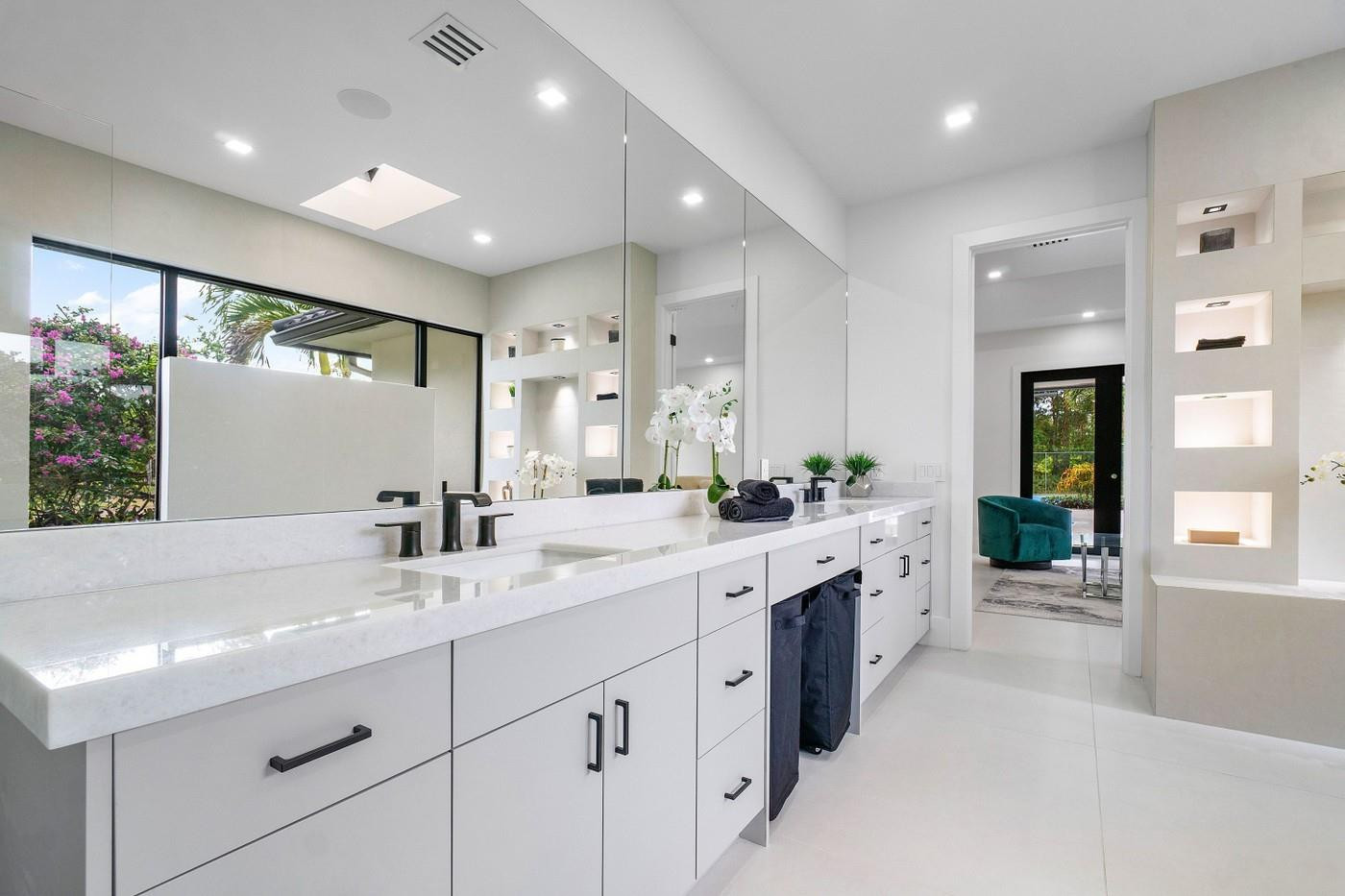 12540 Oak Arbor Lane