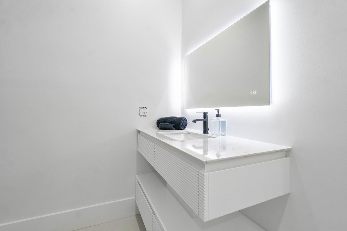 12540 Oak Arbor Lane