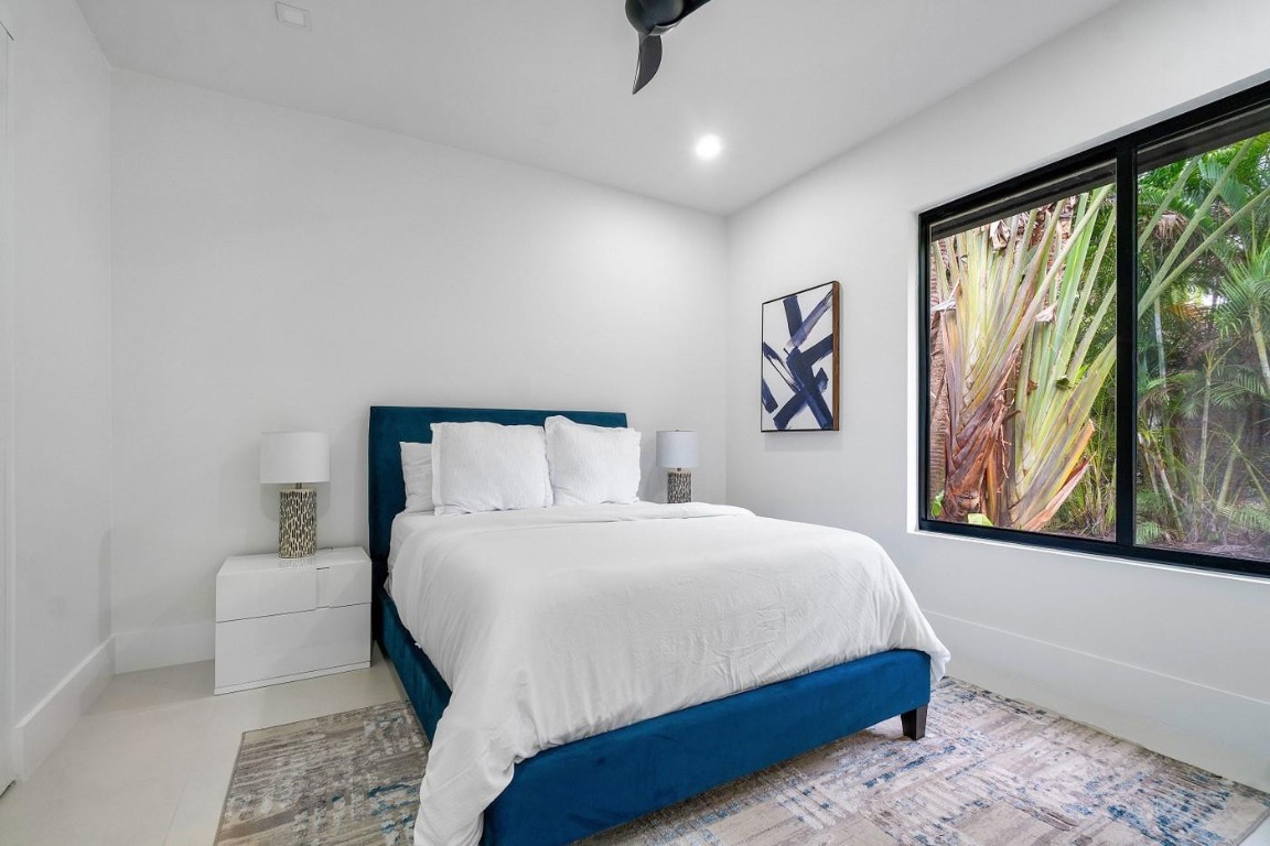 12540 Oak Arbor Lane