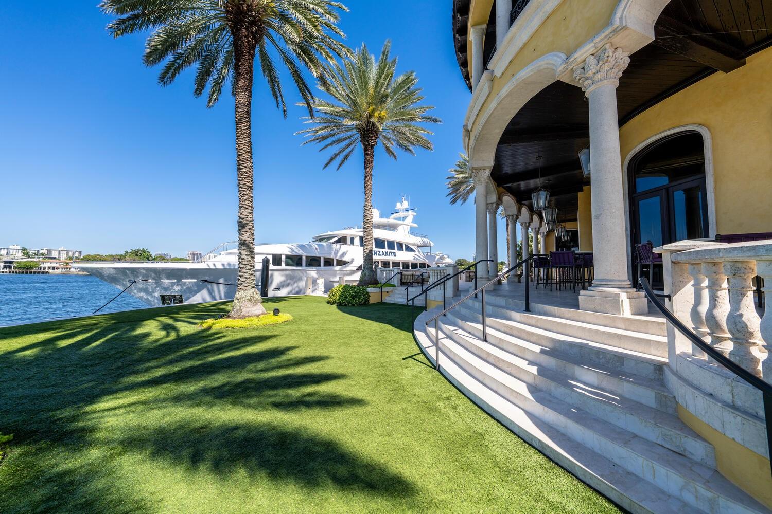 1 Isla Bahia Dr