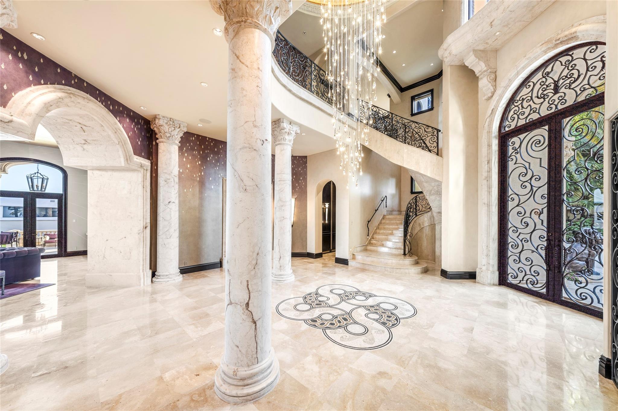 1 Isla Bahia Dr