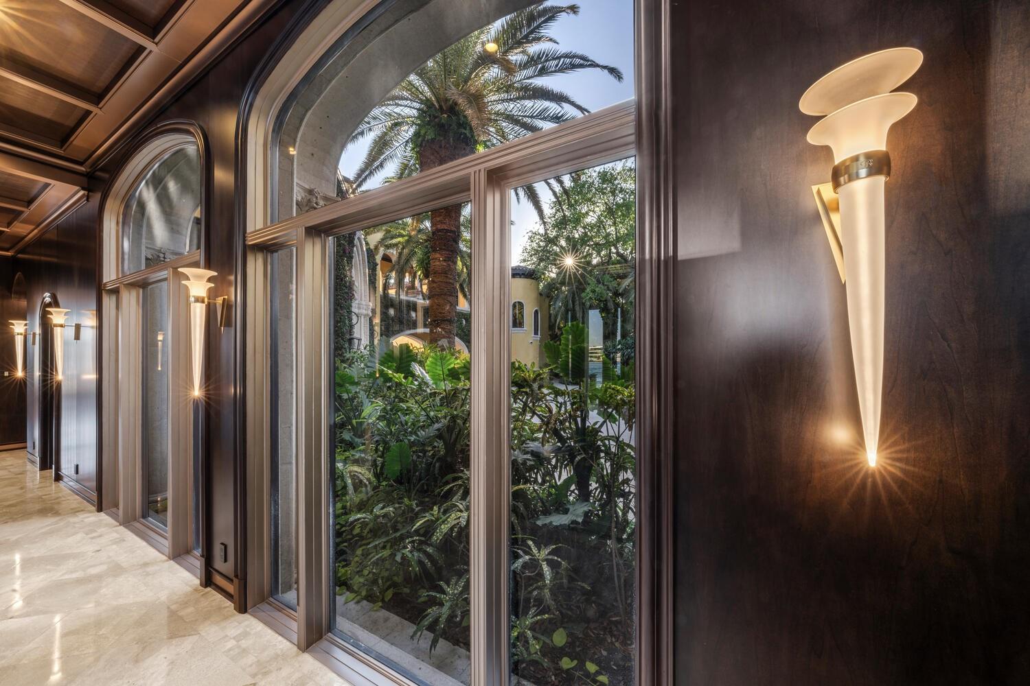 1 Isla Bahia Dr