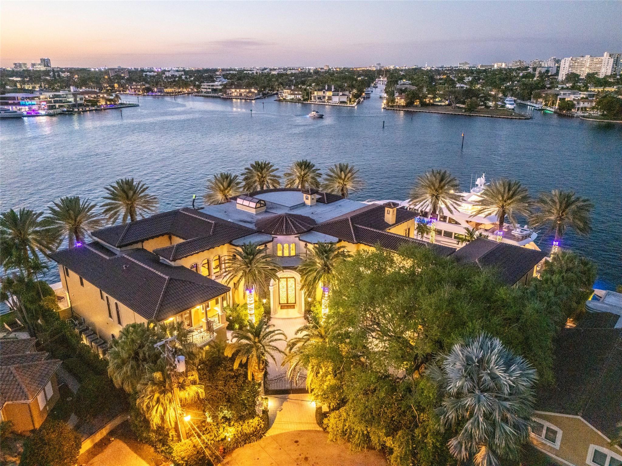 1 Isla Bahia Dr