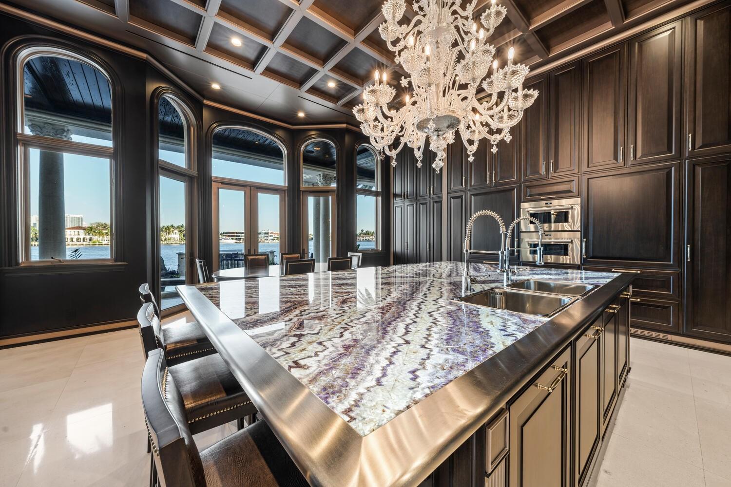 1 Isla Bahia Dr