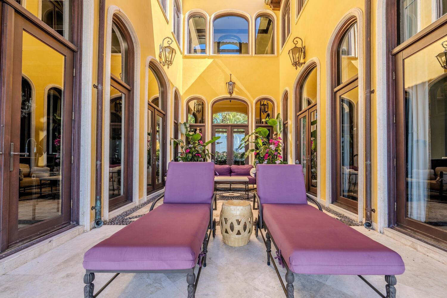 1 Isla Bahia Dr