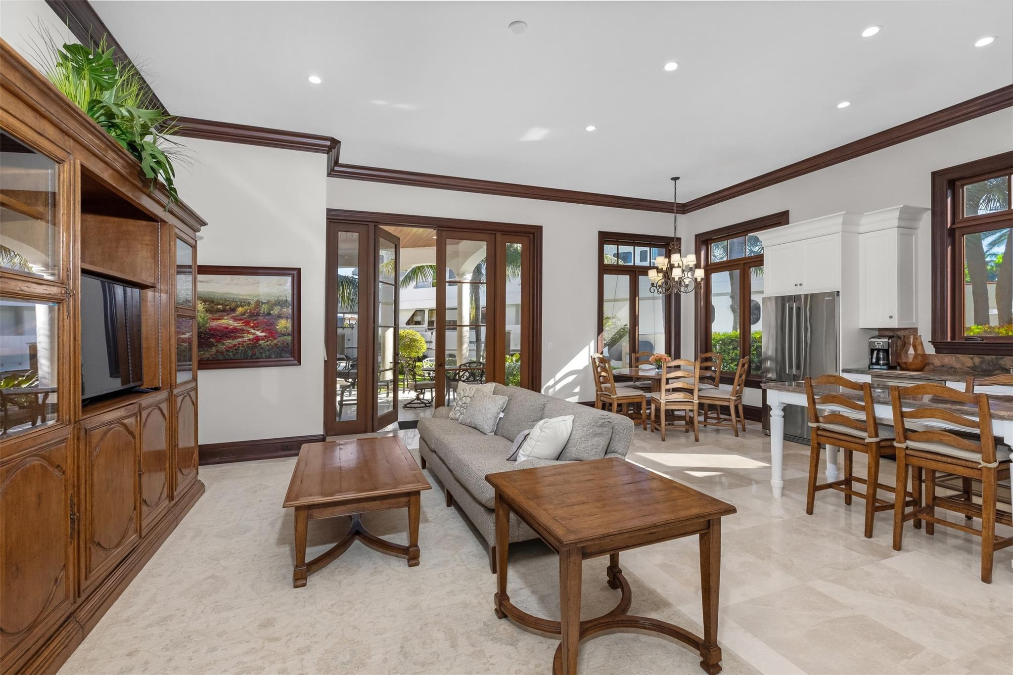 632 2nd Key Drive