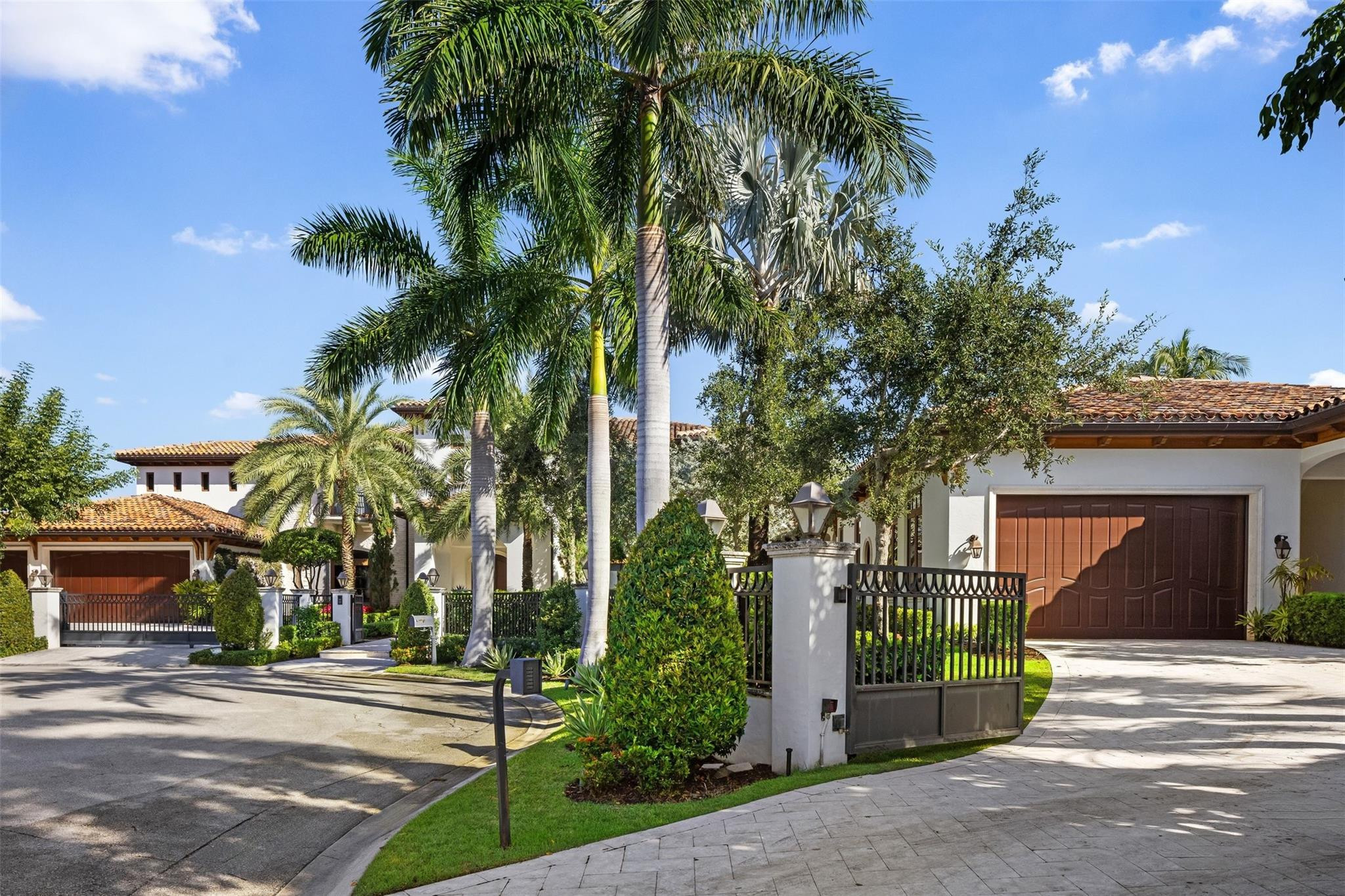 632 2nd Key Drive