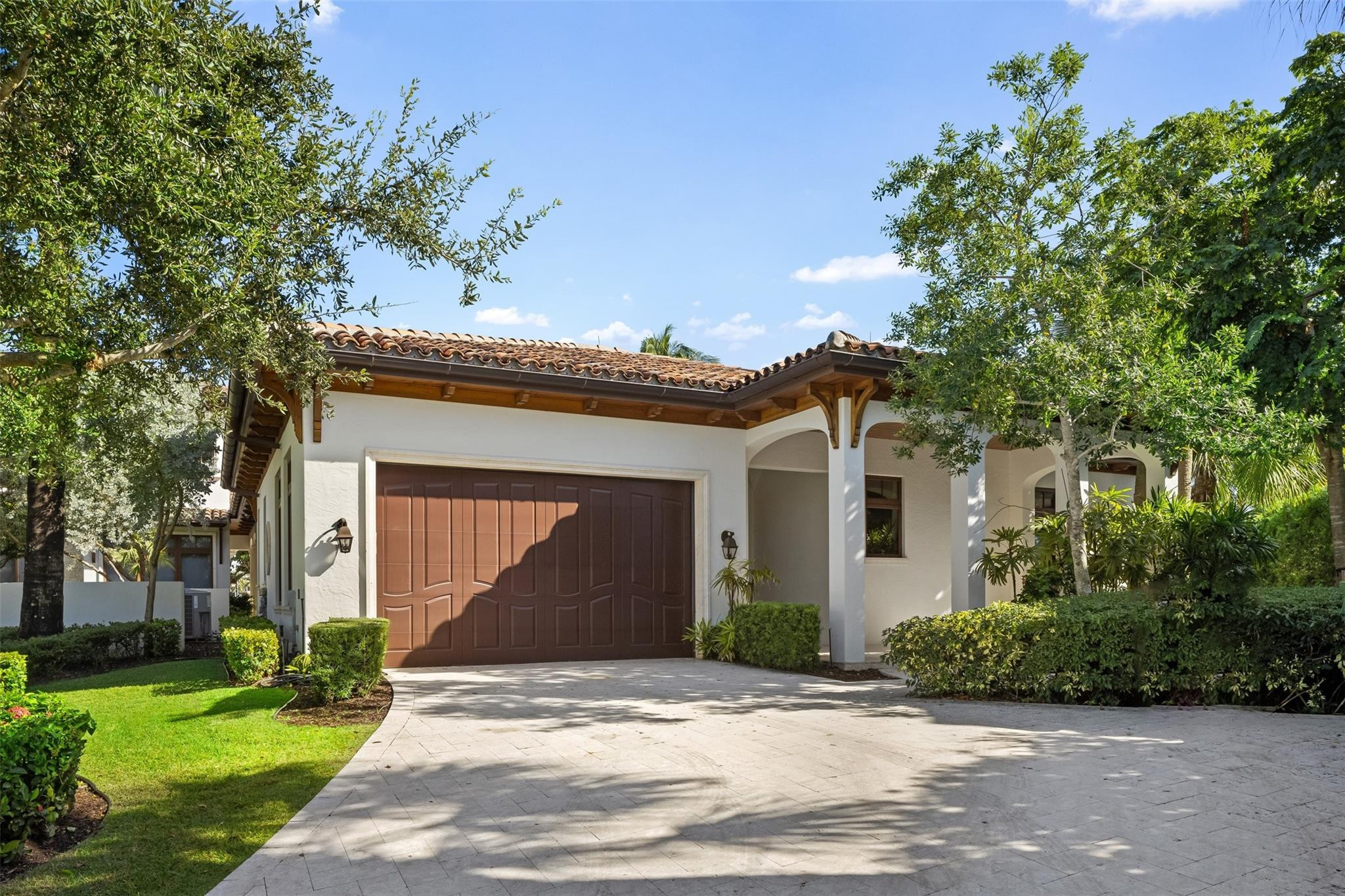 632 2nd Key Drive